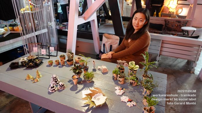 DSC01975- werkwarenhuis - design-markt bij social label - 9nov2025 -  foto GerardMontE