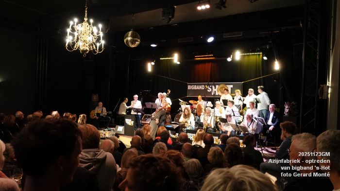DSC03574- optreden van bigband s-Hot - azf - 23nov2025 -  foto GerardMontE