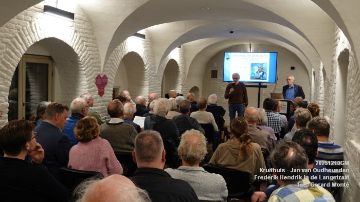 DSC05506- Kruithuis-lezing - Jan van Oudheusden W - Frederik Hendrik en de oorlog in de Langstraat 1624-1625 - 10dec2025 -  foto GerardMontE