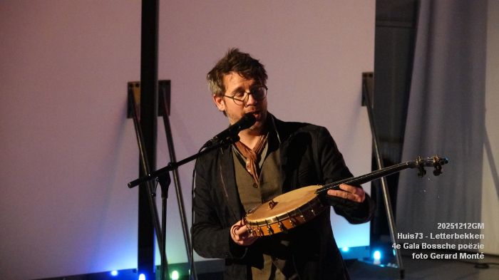 DSC05838- Huis73 - Letterbekken 4e Gala Bossche poezie - 12dec2025 -  foto GerardMontE