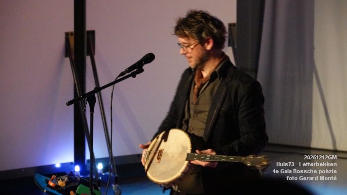 DSC05839- Huis73 - Letterbekken 4e Gala Bossche poezie - 12dec2025 -  foto GerardMontE