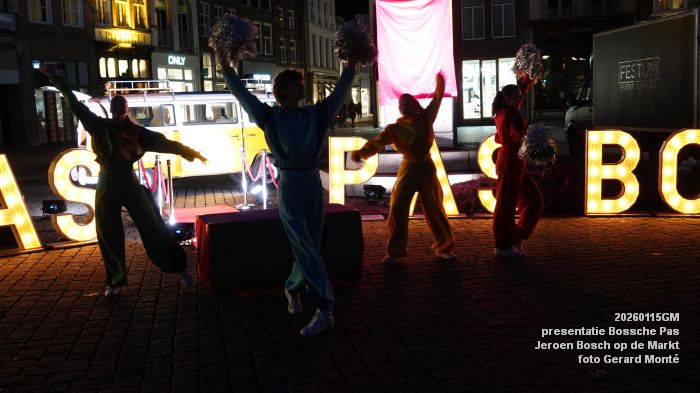 DSC00297- presentatie Bossche Pas - bij Jeroen Bosch op de Markt - 15jan2026 -  foto GerardMontE