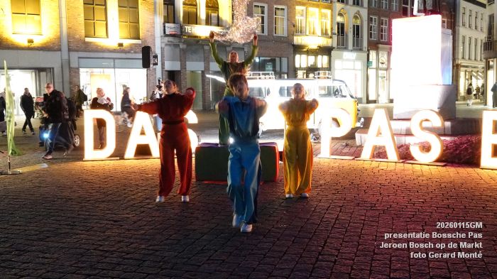 DSC00313- presentatie Bossche Pas - bij Jeroen Bosch op de Markt - 15jan2026 -  foto GerardMontE