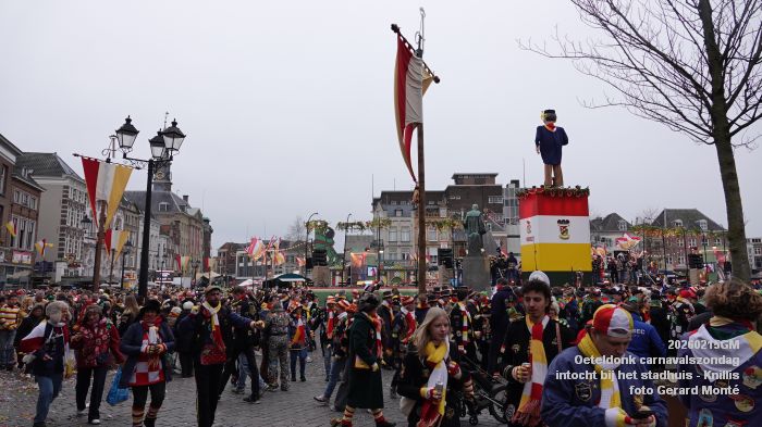 DSC03504- Oeteldonk carnavalszondag intocht bij stadhuis Markt - 15feb2026 - foto GerardMontE