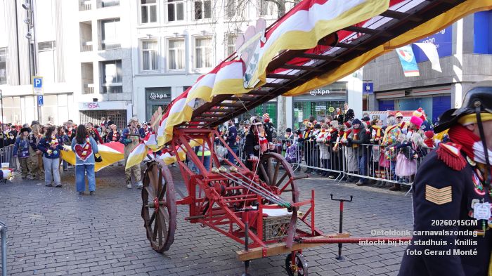 DSC03138- Oeteldonk carnavalszondag intocht bij stadhuis Markt - 15feb2026 - foto GerardMontE