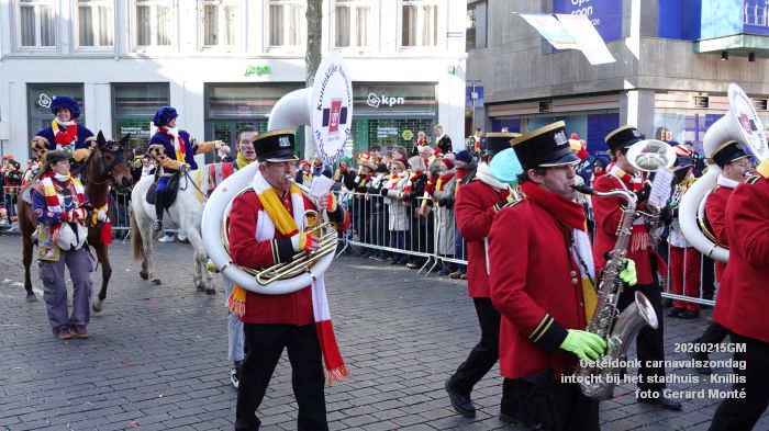 DSC03145- Oeteldonk carnavalszondag intocht bij stadhuis Markt - 15feb2026 - foto GerardMontE