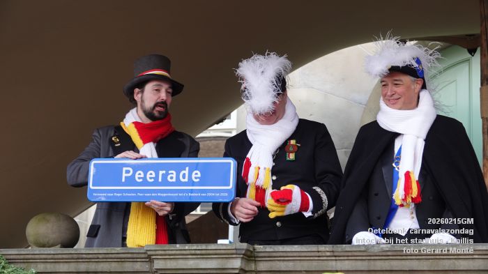 DSC03223- Oeteldonk carnavalszondag intocht bij stadhuis Markt - 15feb2026 - foto GerardMontE