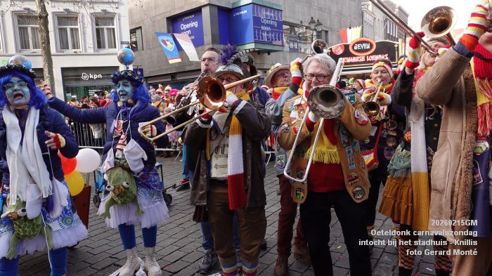 DSC03226- Oeteldonk carnavalszondag intocht bij stadhuis Markt - 15feb2026 - foto GerardMontE