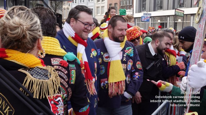 DSC03262- Oeteldonk carnavalszondag intocht bij stadhuis Markt - 15feb2026 - foto GerardMontE