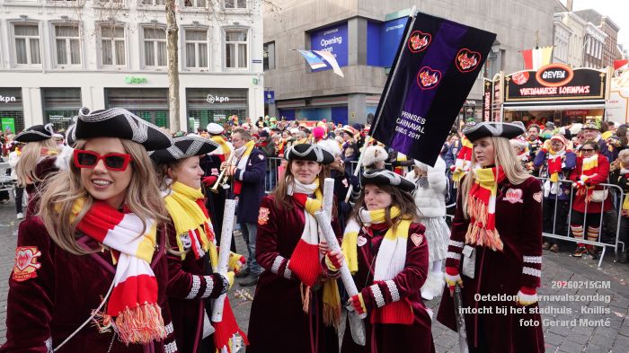 DSC03270- Oeteldonk carnavalszondag intocht bij stadhuis Markt - 15feb2026 - foto GerardMontE