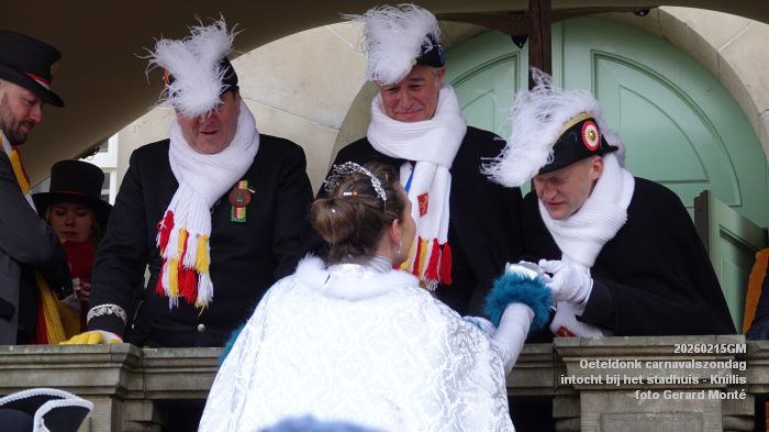 DSC03283- Oeteldonk carnavalszondag intocht bij stadhuis Markt - 15feb2026 - foto GerardMontE