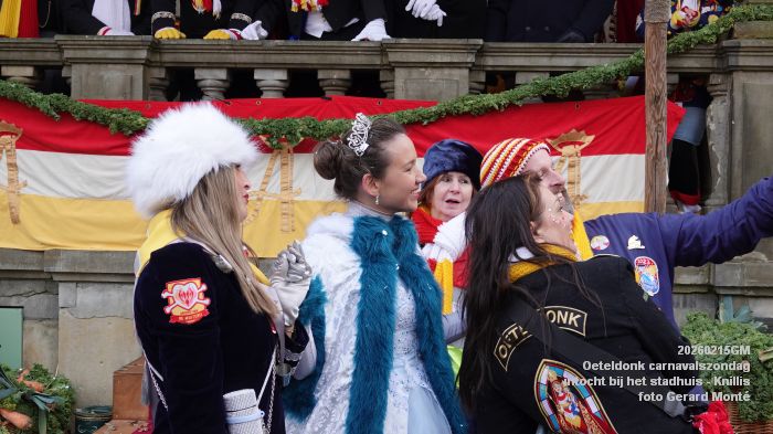 DSC03291- Oeteldonk carnavalszondag intocht bij stadhuis Markt - 15feb2026 - foto GerardMontE