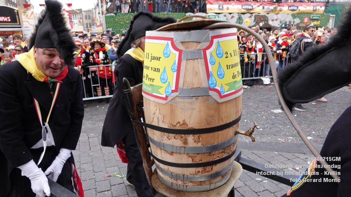 DSC03305- Oeteldonk carnavalszondag intocht bij stadhuis Markt - 15feb2026 - foto GerardMontE