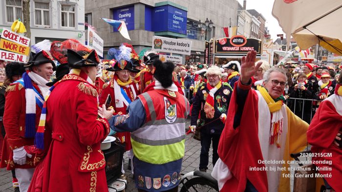 DSC03346- Oeteldonk carnavalszondag intocht bij stadhuis Markt - 15feb2026 - foto GerardMontE