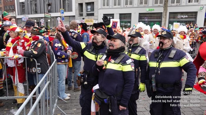 DSC03375- Oeteldonk carnavalszondag intocht bij stadhuis Markt - 15feb2026 - foto GerardMontE