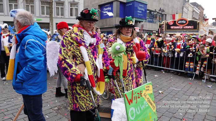 DSC03422- Oeteldonk carnavalszondag intocht bij stadhuis Markt - 15feb2026 - foto GerardMontE