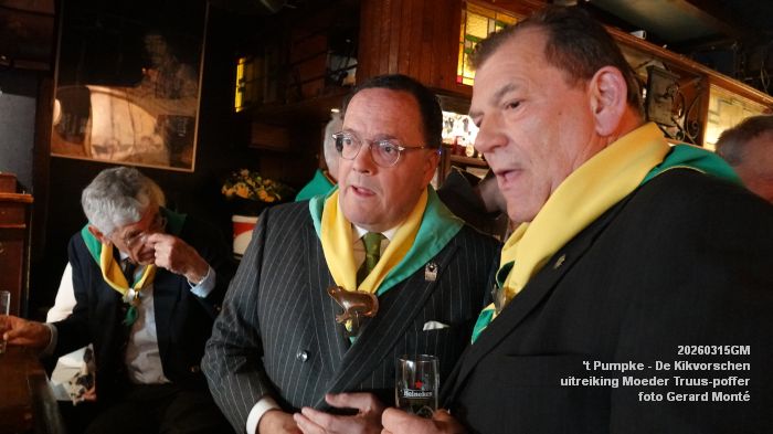 DSC01582- Pumpke - Toekenning van de Moeder Truus-poffer aan stg Drie koningen - 15mrt2026 - foto GerardMontE