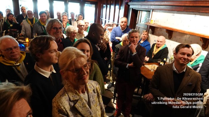 DSC01621- Pumpke - Toekenning van de Moeder Truus-poffer aan stg Drie koningen - 15mrt2026 - foto GerardMontE