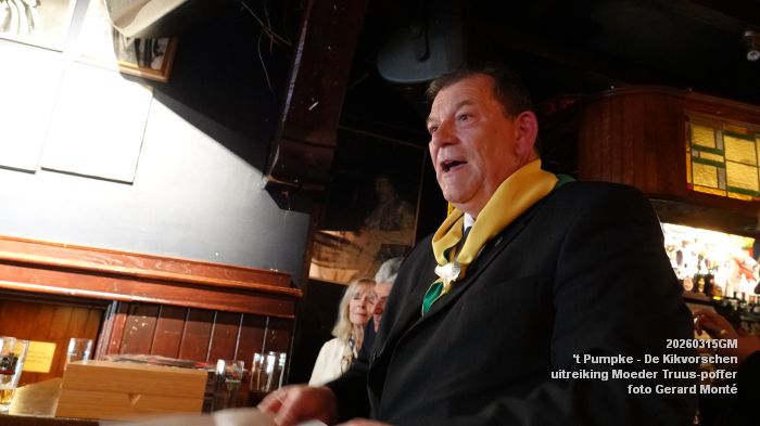 DSC01622- Pumpke - Toekenning van de Moeder Truus-poffer aan stg Drie koningen - 15mrt2026 - foto GerardMontE