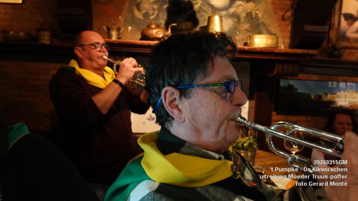 DSC01683- Pumpke - Toekenning van de Moeder Truus-poffer aan stg Drie koningen - 15mrt2026 - foto GerardMontE