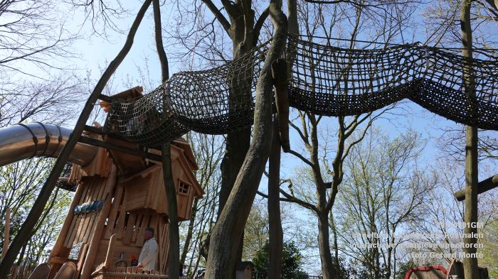 DSC04124- speeltuin t Kwekkeltje Rosmalen - interactieve inclusieve speeltoren - 1apr2026 - foto GerardMontE