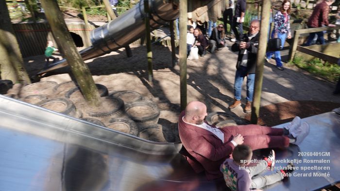 DSC04171- speeltuin t Kwekkeltje Rosmalen - interactieve inclusieve speeltoren - 1apr2026 - foto GerardMontE