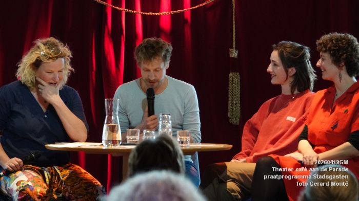 DSC06596- Yheater aan de Parade - Stadsgasen - koor Higher Ground - 19apr2026 - foto GerardMontE
