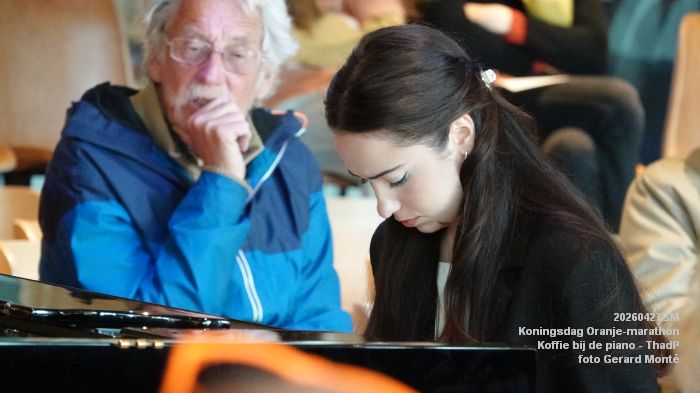 DSC08773- Koningsdag Koffie piano oranje marathon ThadP - 27apr2026 - foto GerardMontE DSC08773- Koningsdag Koffie piano oranje marathon ThadP - 27apr2026 - foto GerardMontE