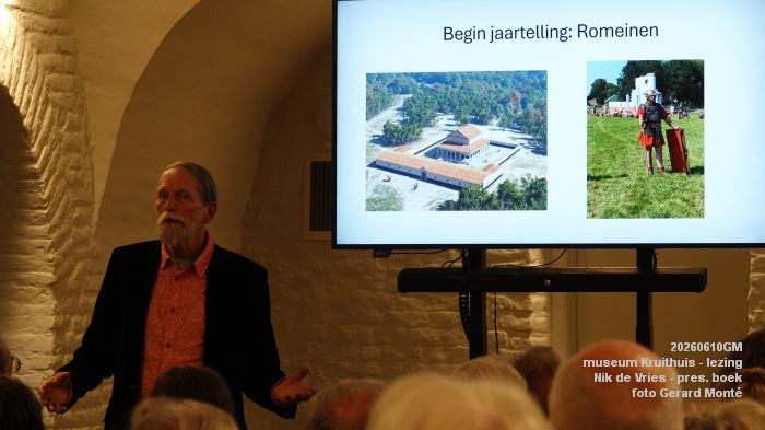 jDSC07488- museum Kruithuis - lezing - Nik de Vries boek - 10juni2026 - foto GerardMontE