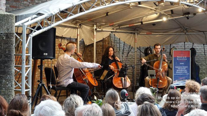 DSC03338- Muziek op de Binnendieze - Tacora Cello Ensemble - 18juli2026 - foto GerardMontE