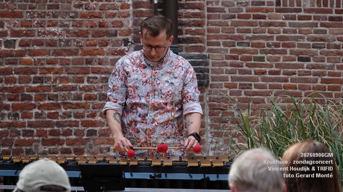 DSC07139- museum Kruithuis zondagconcert - Vincent Houdijk en TRIFID - 6sep2026 - foto GerardMontE