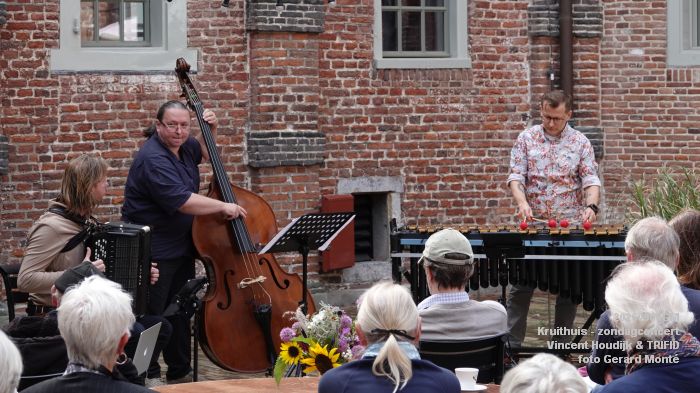 DSC07141- museum Kruithuis zondagconcert - Vincent Houdijk en TRIFID - 6sep2026 - foto GerardMontE