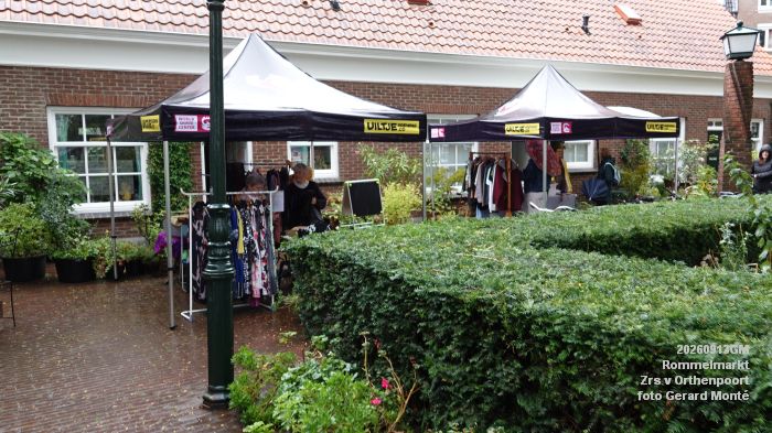 DSC07898- Rommelmarkt - Zrs v Orthenpoort in de regen - 13sep2026 - foto GerardMontE DSC07898- Rommelmarkt - Zrs v Orthenpoort in de regen - 13sep2026 - foto GerardMontE