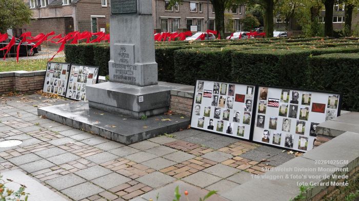 DSC04562- 53rd Welsh Division Monument - 146 Vlaggen voor de Vrede - 25okt2026 - foto GerardMontE